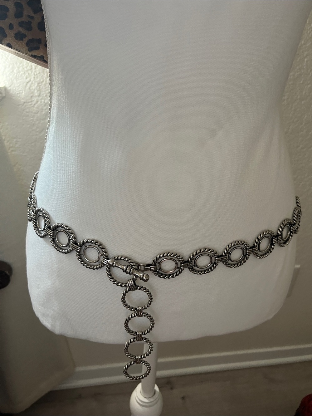 Silver-Tone Rope-Link Circle Chain Waist Belt